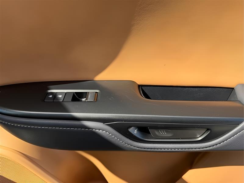 Lexus RZ 300e Premium w/18" Wheels 2025