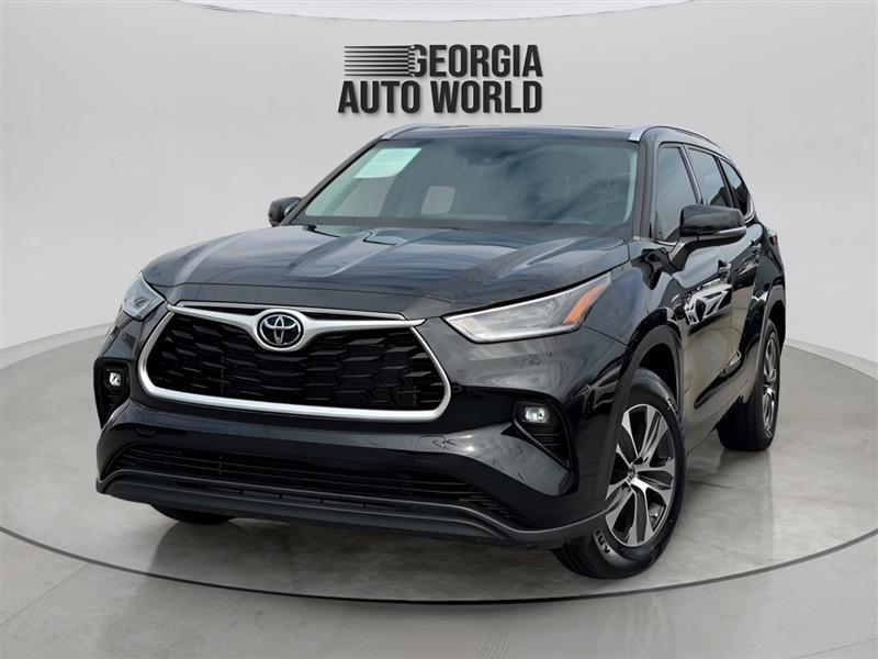 2021 Toyota Highlander XLE FWD V6