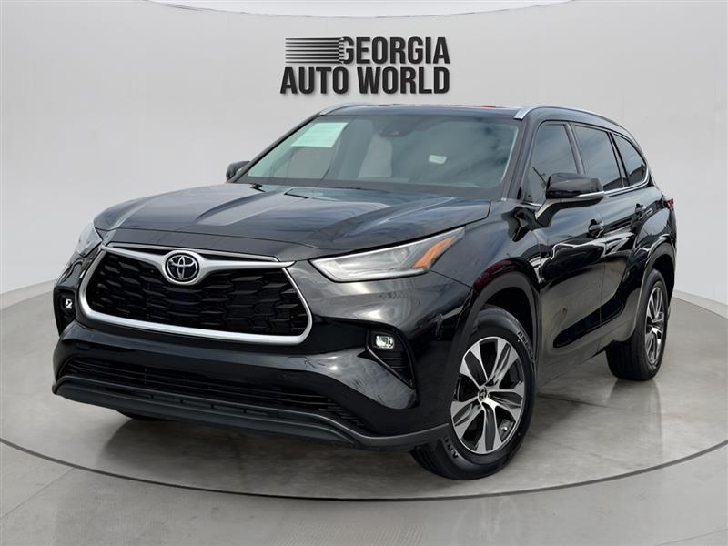 Toyota Highlander XLE FWD V6 2021