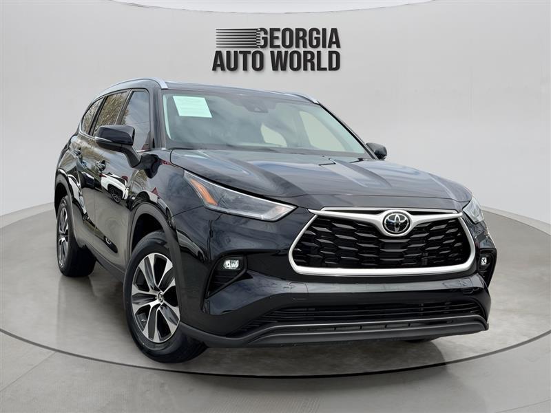 Toyota Highlander XLE FWD V6 2021