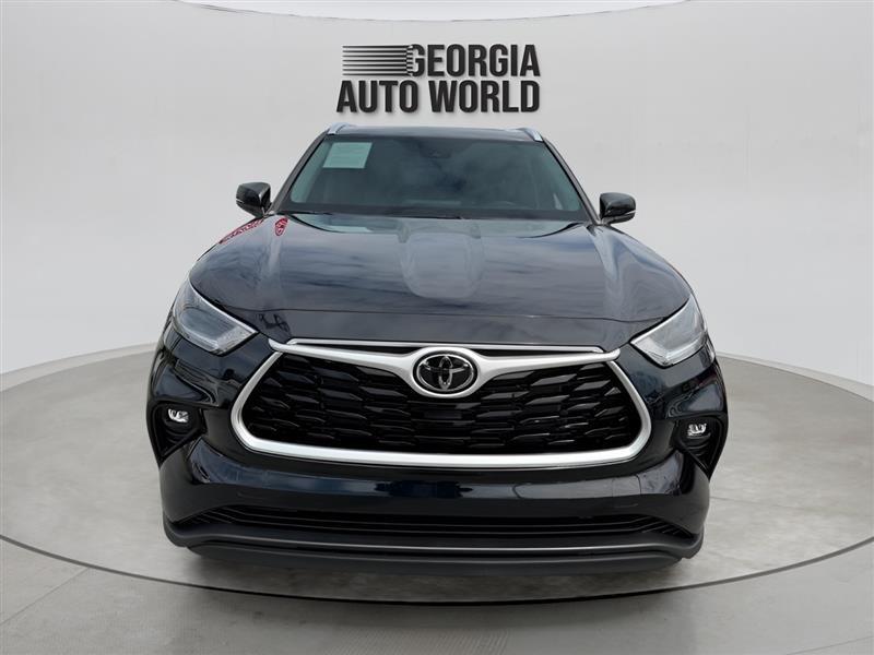 Toyota Highlander XLE FWD V6 2021