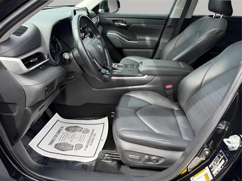 Toyota Highlander XLE FWD V6 2021