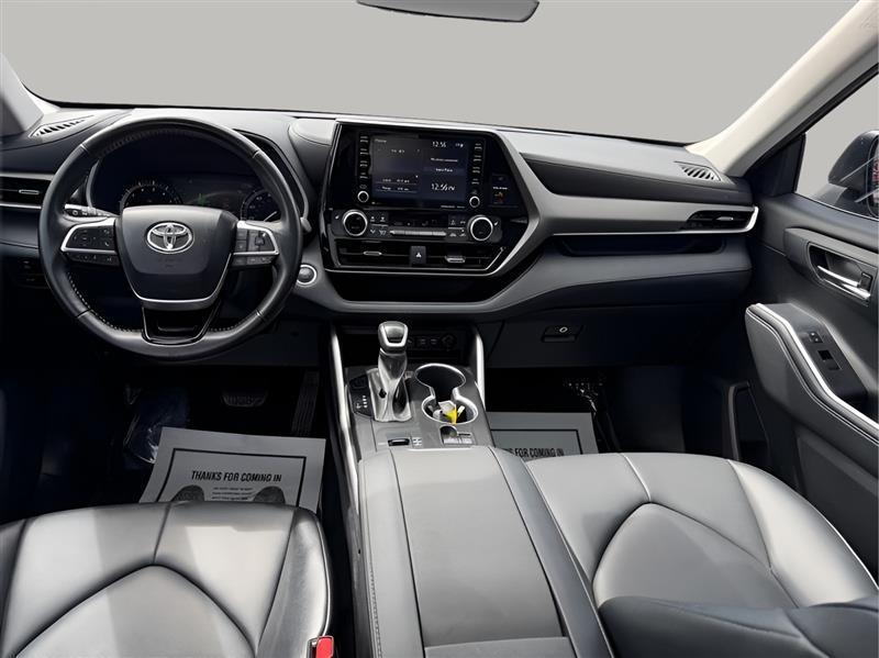 Toyota Highlander XLE FWD V6 2021