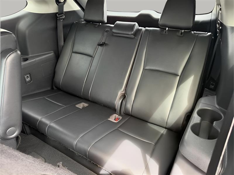 Toyota Highlander XLE FWD V6 2021