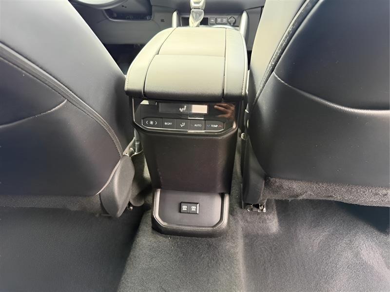 Toyota Highlander XLE FWD V6 2021