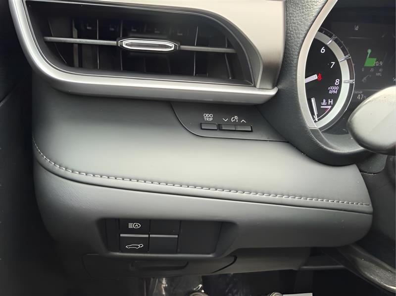 Toyota Highlander XLE FWD V6 2021