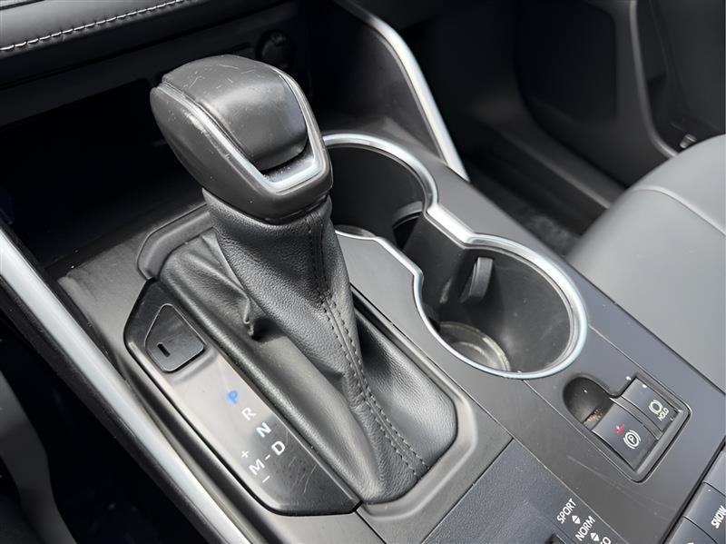 Toyota Highlander XLE FWD V6 2021