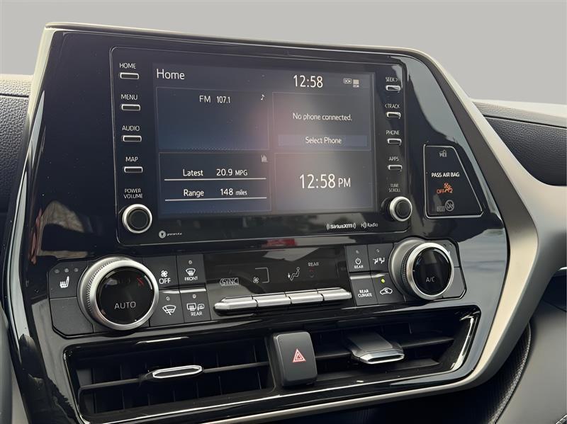 Toyota Highlander XLE FWD V6 2021