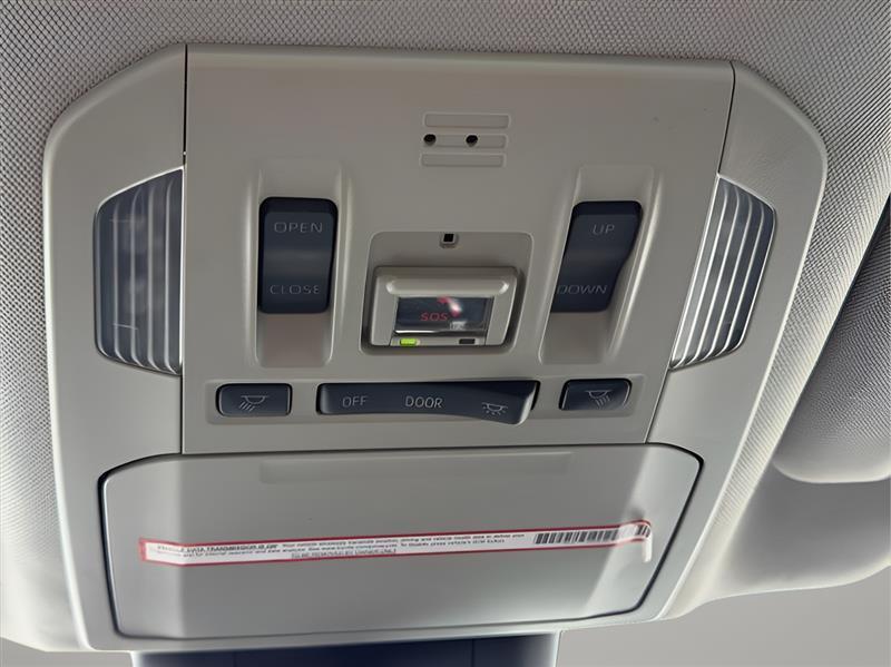 Toyota Highlander XLE FWD V6 2021