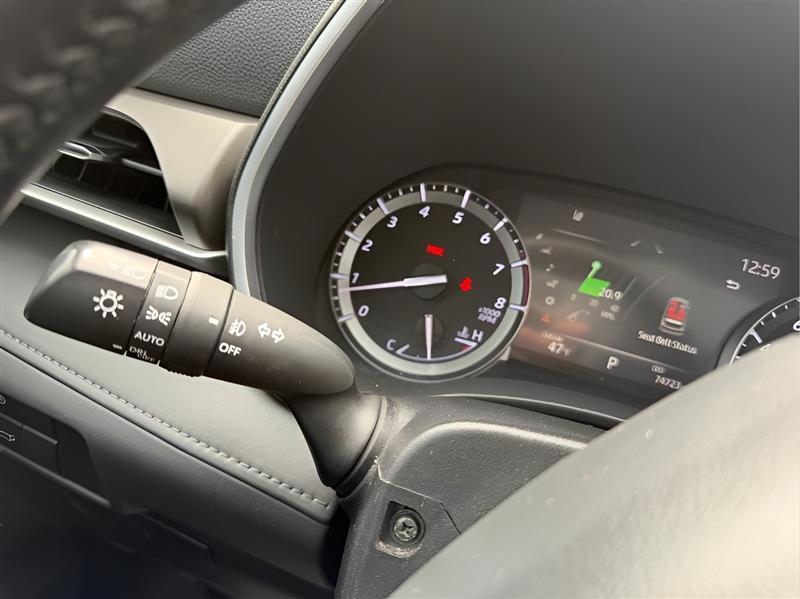 Toyota Highlander XLE FWD V6 2021