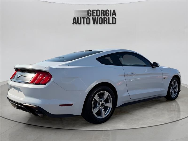 Ford Mustang EcoBoost Coupe 2020