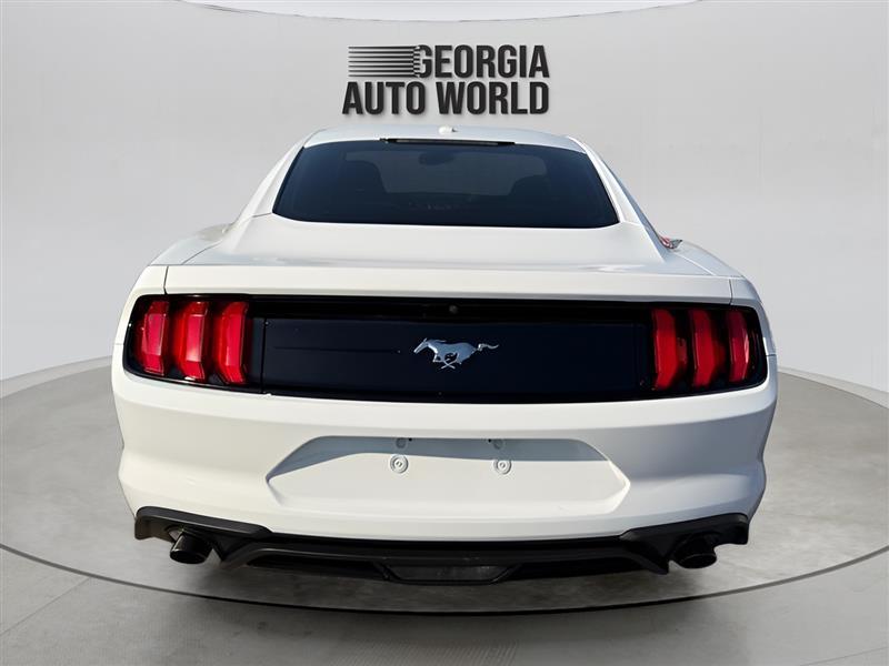 Ford Mustang EcoBoost Coupe 2020