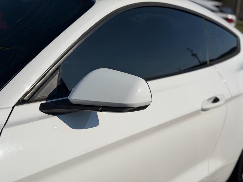 Ford Mustang EcoBoost Coupe 2020