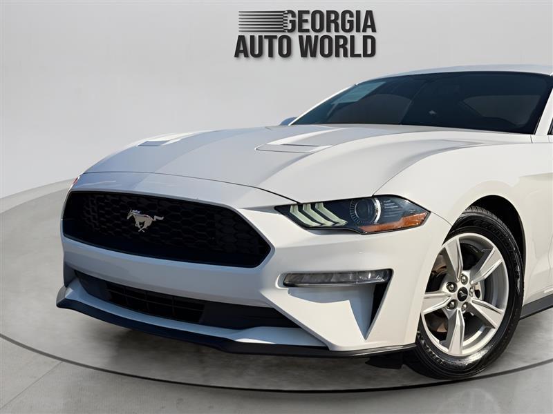 Ford Mustang EcoBoost Coupe 2020