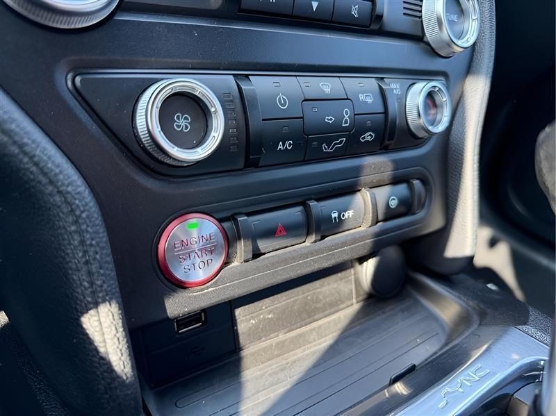 Ford Mustang EcoBoost Coupe 2020