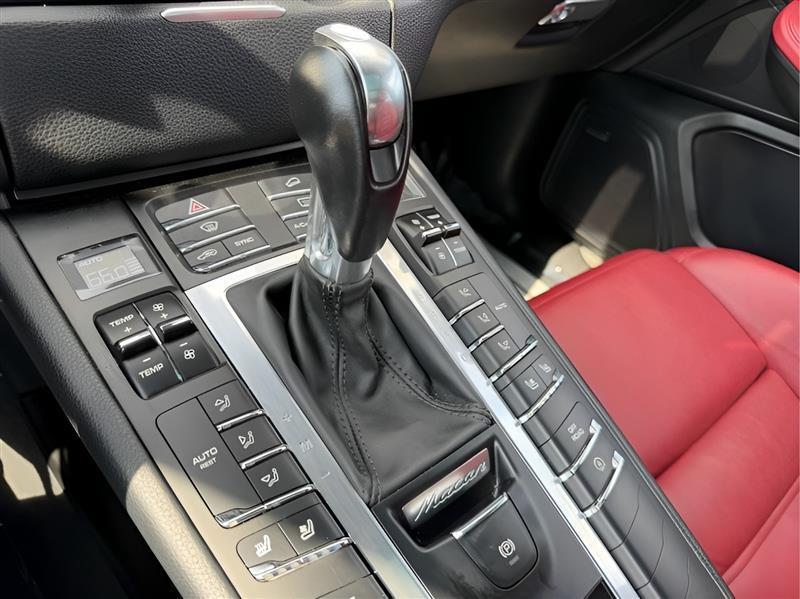 Porsche Macan S 2016
