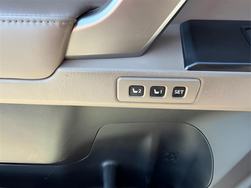 Lexus GX 460 4WD 4dr Premium 2022