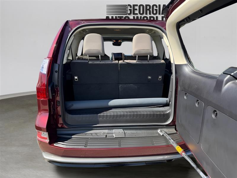 Lexus GX 460 4WD 4dr Premium 2022