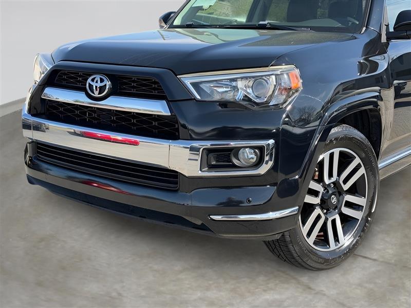 Toyota 4Runner Limited 2WD V6 2017