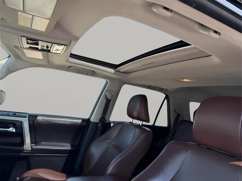 Toyota 4Runner Limited 2WD V6 2017