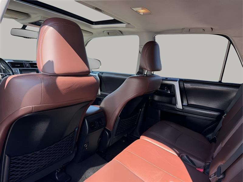 Toyota 4Runner Limited 2WD V6 2017