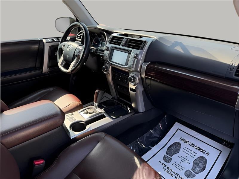 Toyota 4Runner Limited 2WD V6 2017