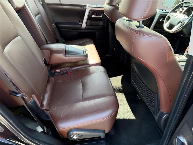 Toyota 4Runner Limited 2WD V6 2017