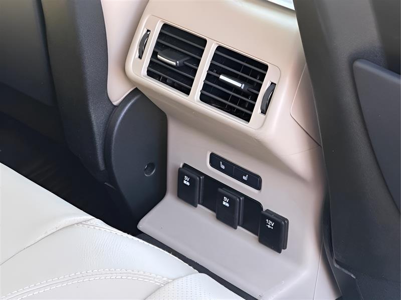 Land Rover Range Rover Velar R-Dynamic SE 2018