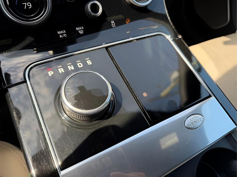 Land Rover Range Rover Velar R-Dynamic SE 2018