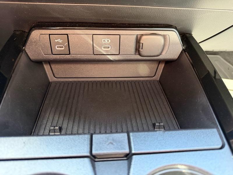 Toyota Prius XLE 2024