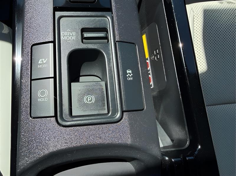 Toyota Prius XLE 2024