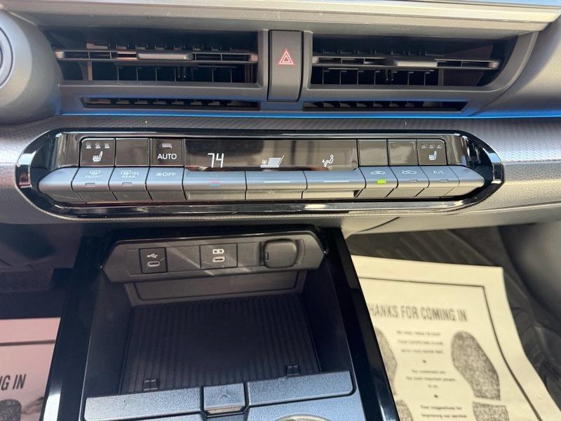 Toyota Prius XLE 2024