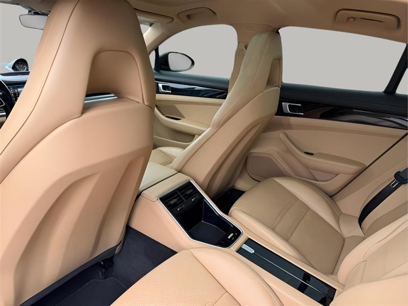 Porsche Panamera 4 2018