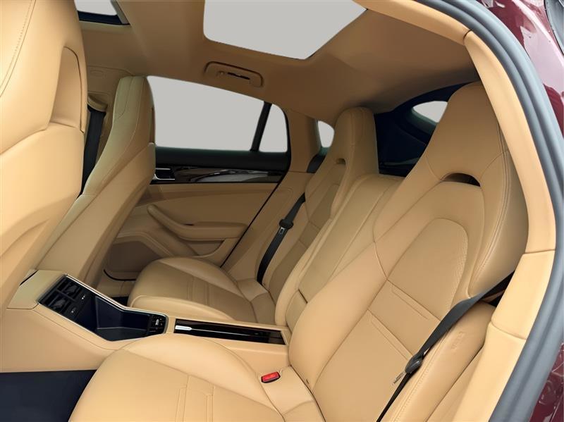 Porsche Panamera 4 2018