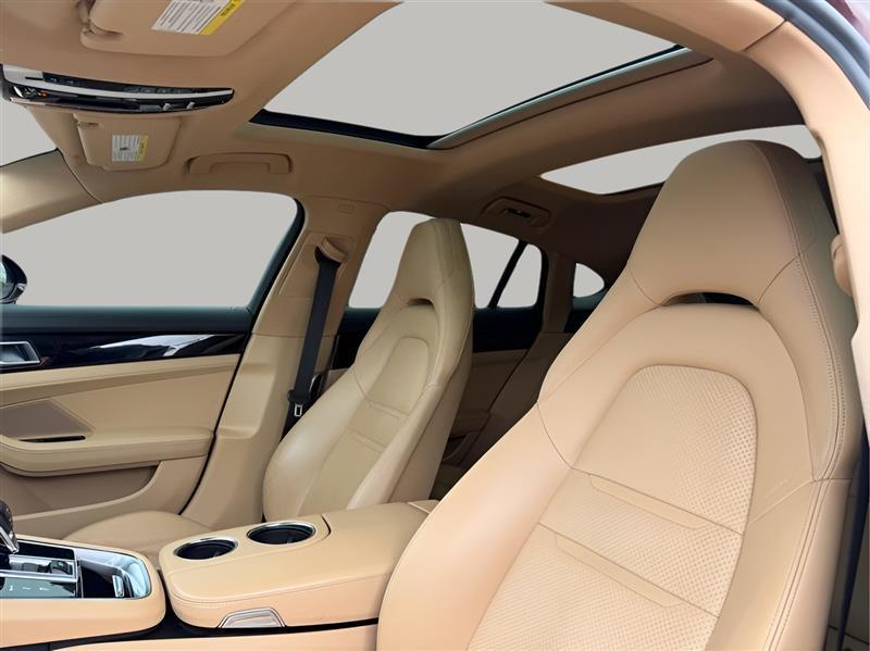 Porsche Panamera 4 2018