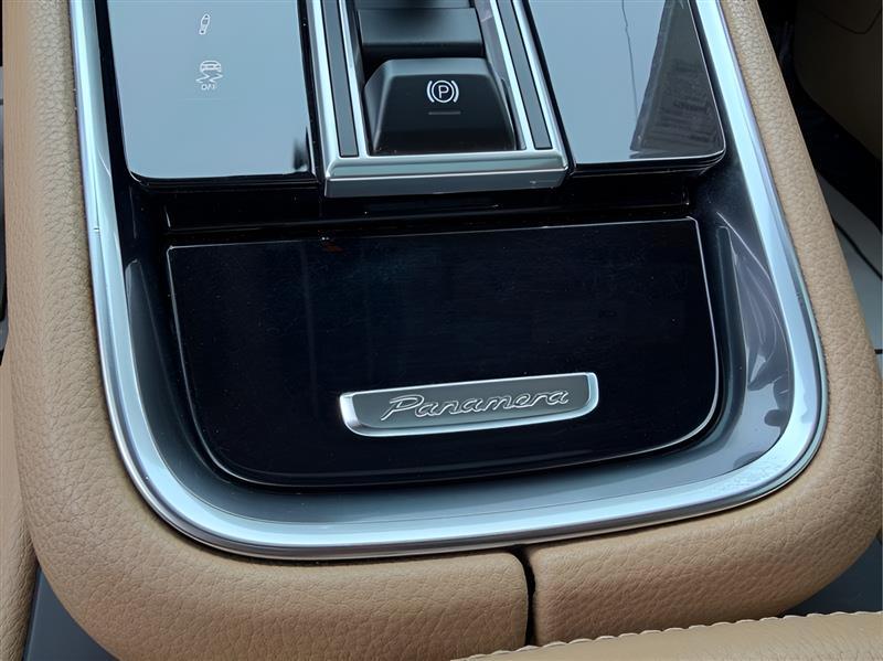 Porsche Panamera 4 2018