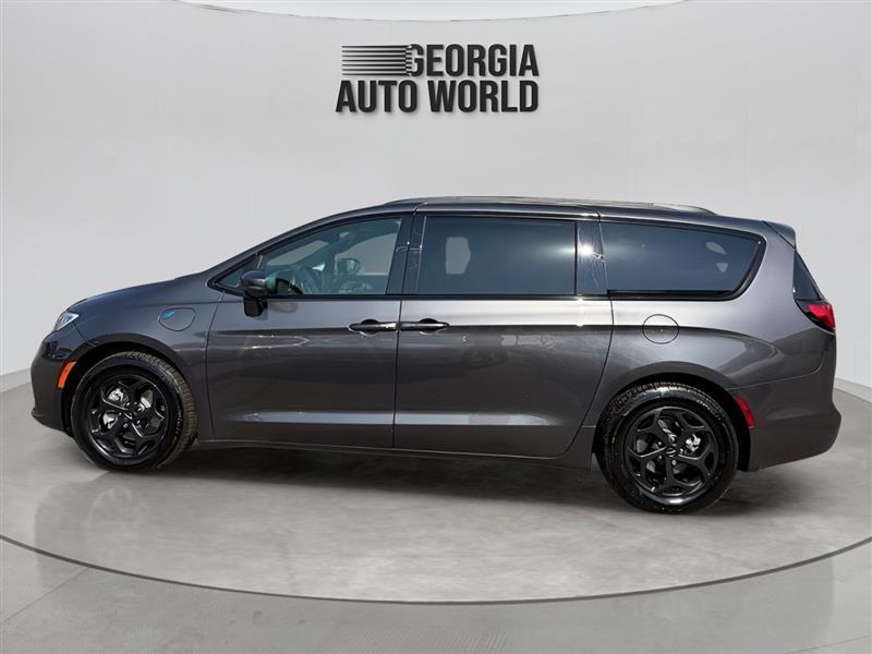 Chrysler Pacifica Hybrid Touring 2021