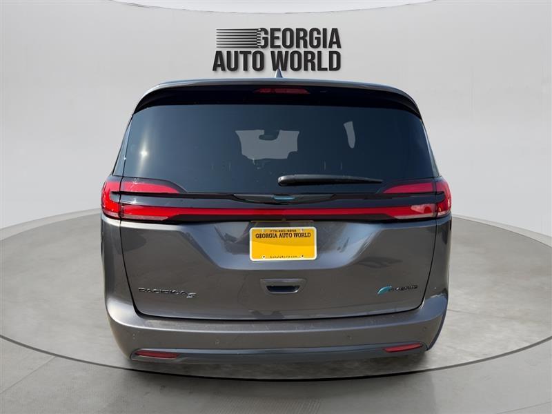 Chrysler Pacifica Hybrid Touring 2021