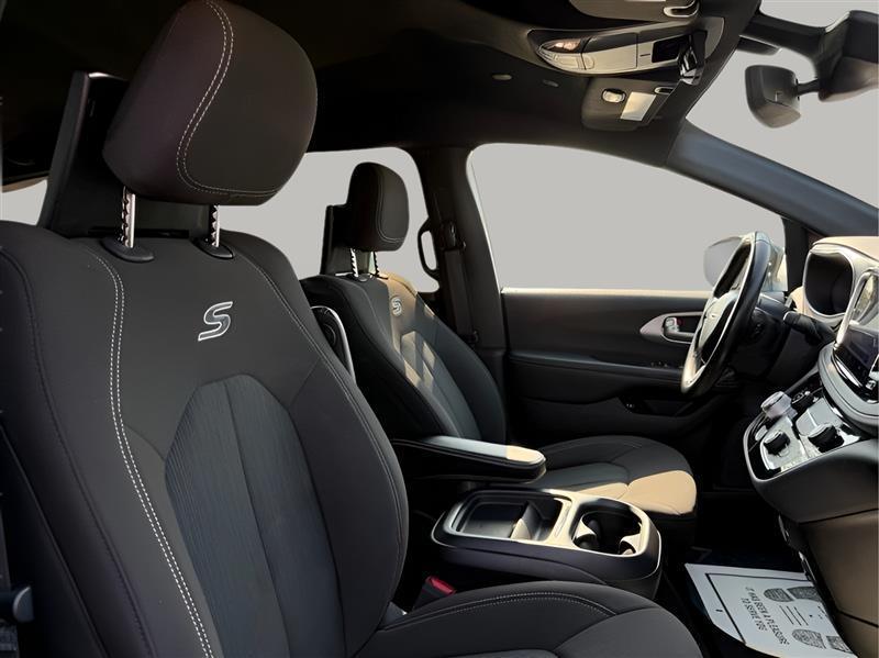 Chrysler Pacifica Hybrid Touring 2021