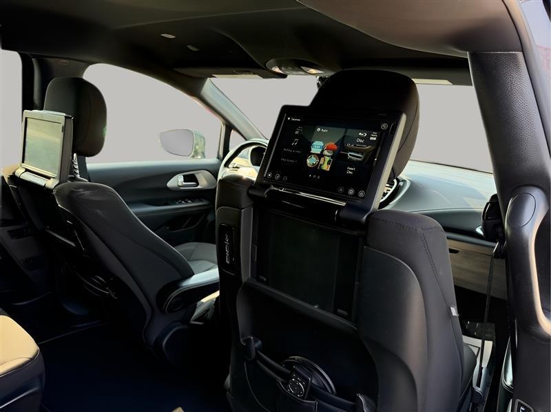 Chrysler Pacifica Hybrid Touring 2021