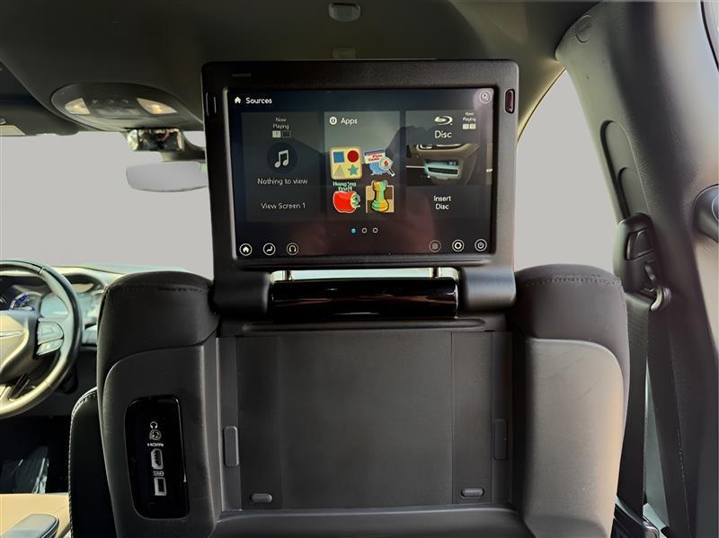 Chrysler Pacifica Hybrid Touring 2021