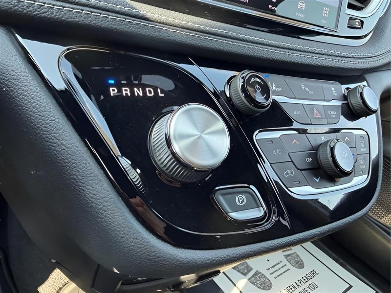 Chrysler Pacifica Hybrid Touring 2021