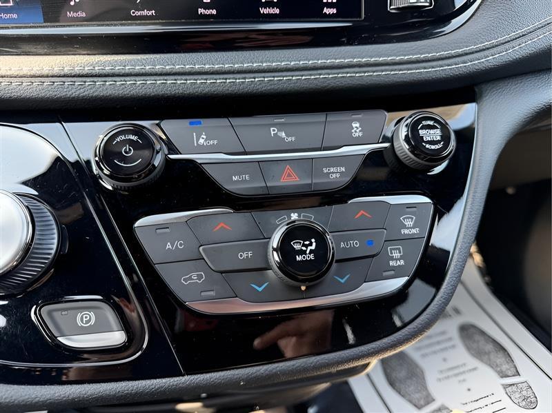 Chrysler Pacifica Hybrid Touring 2021