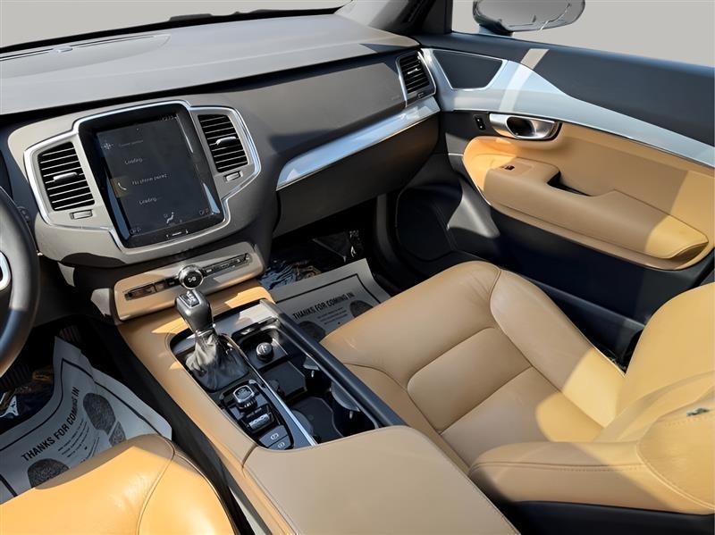 Volvo XC90 T5 Momentum 2018