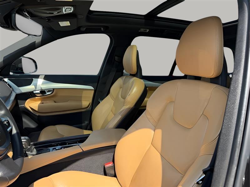 Volvo XC90 T5 Momentum 2018