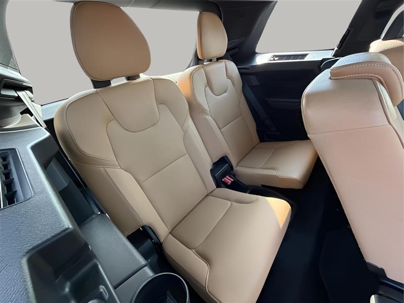 Volvo XC90 T5 Momentum 2018