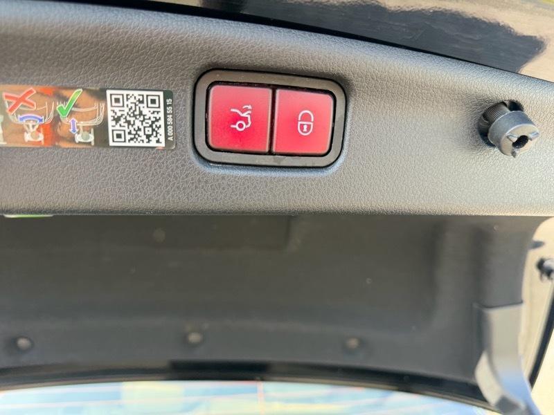 Mercedes-Benz C-Class C300 Sedan 2022