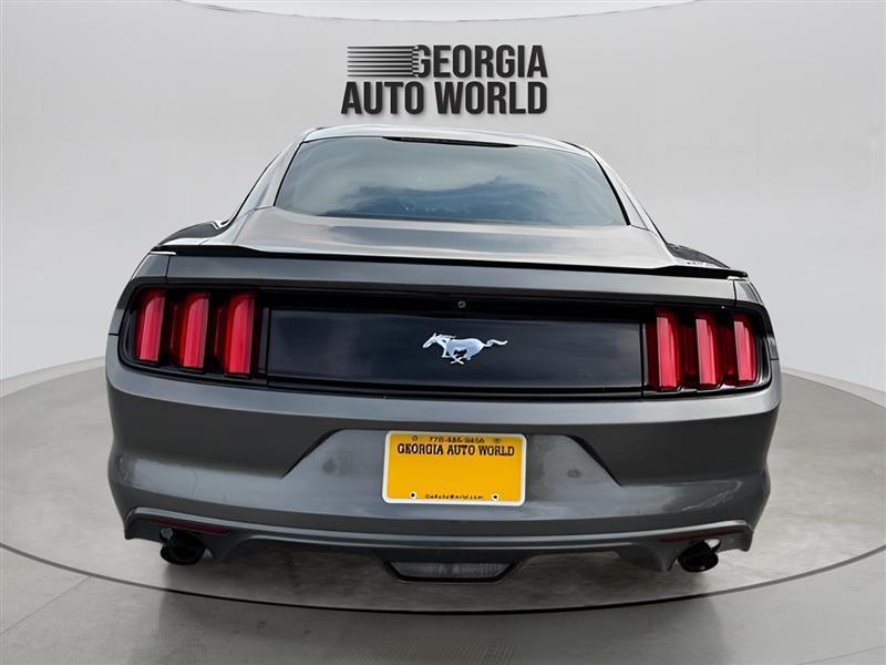Ford Mustang EcoBoost Coupe 2015