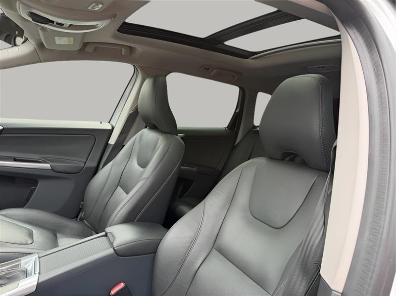 Volvo XC60 T6 Drive-E Platinum FWD 2015