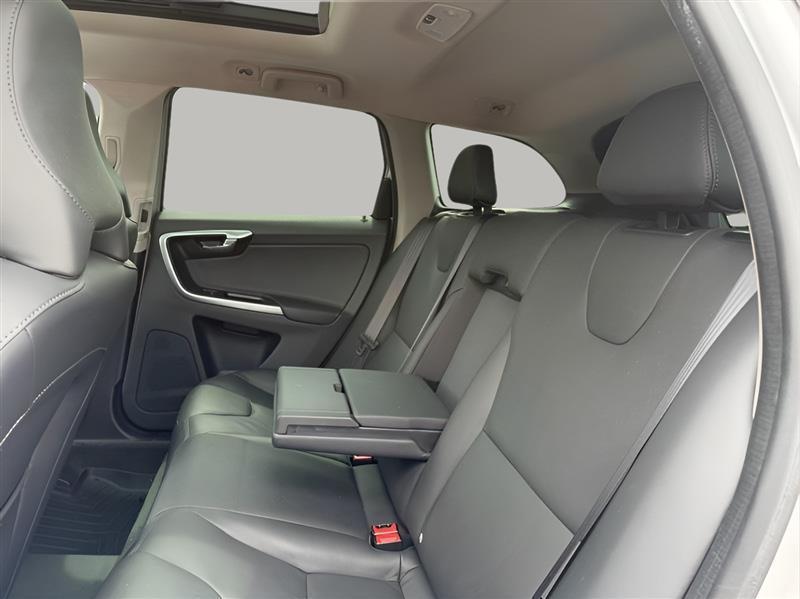 Volvo XC60 T6 Drive-E Platinum FWD 2015